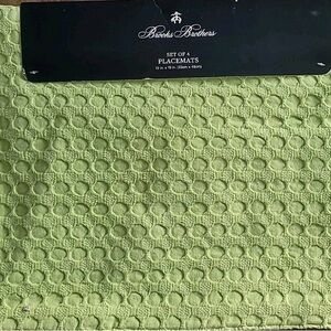 Brooks Brothers Green Textured Placemats Set